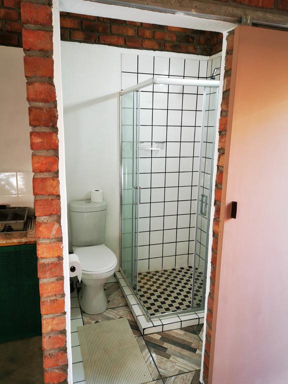 Homebase Kruger Self Catering - Image 19