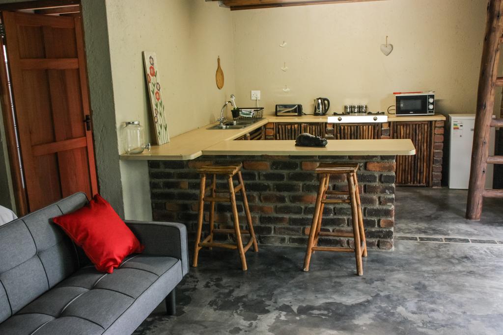 Homebase Kruger Self Catering - Image 7