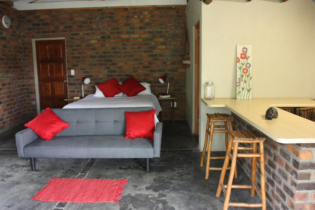 Homebase Kruger Self Catering - Image 8