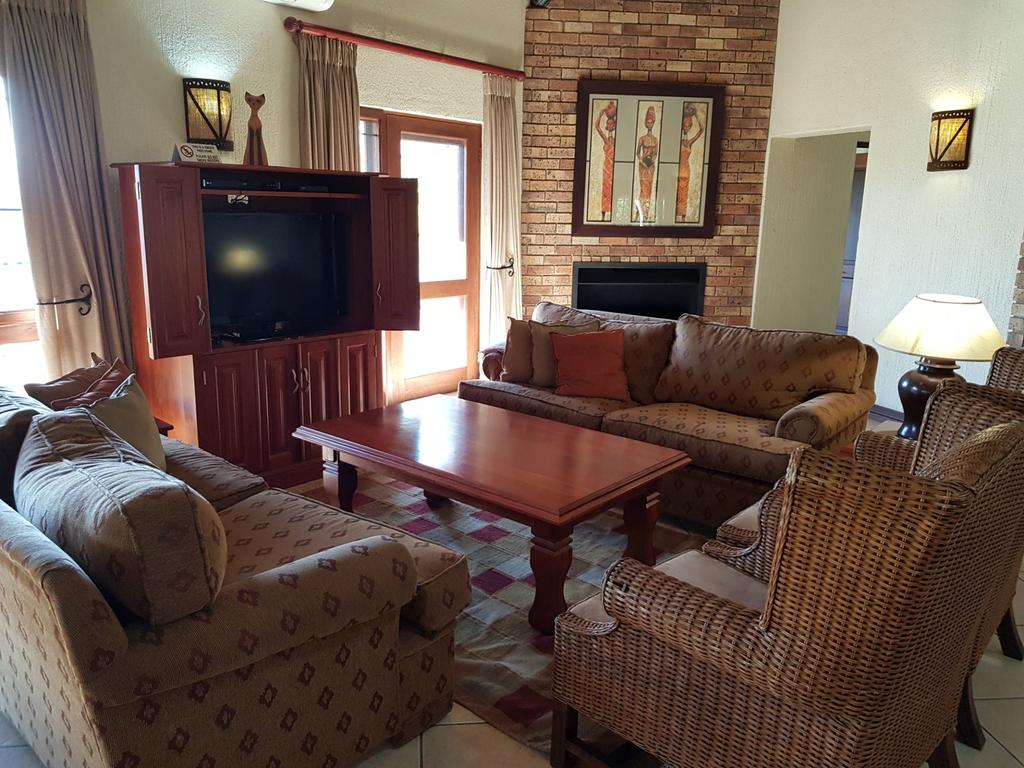 Kruger Park Lodge ITR01 3 Bedroom - Image 19