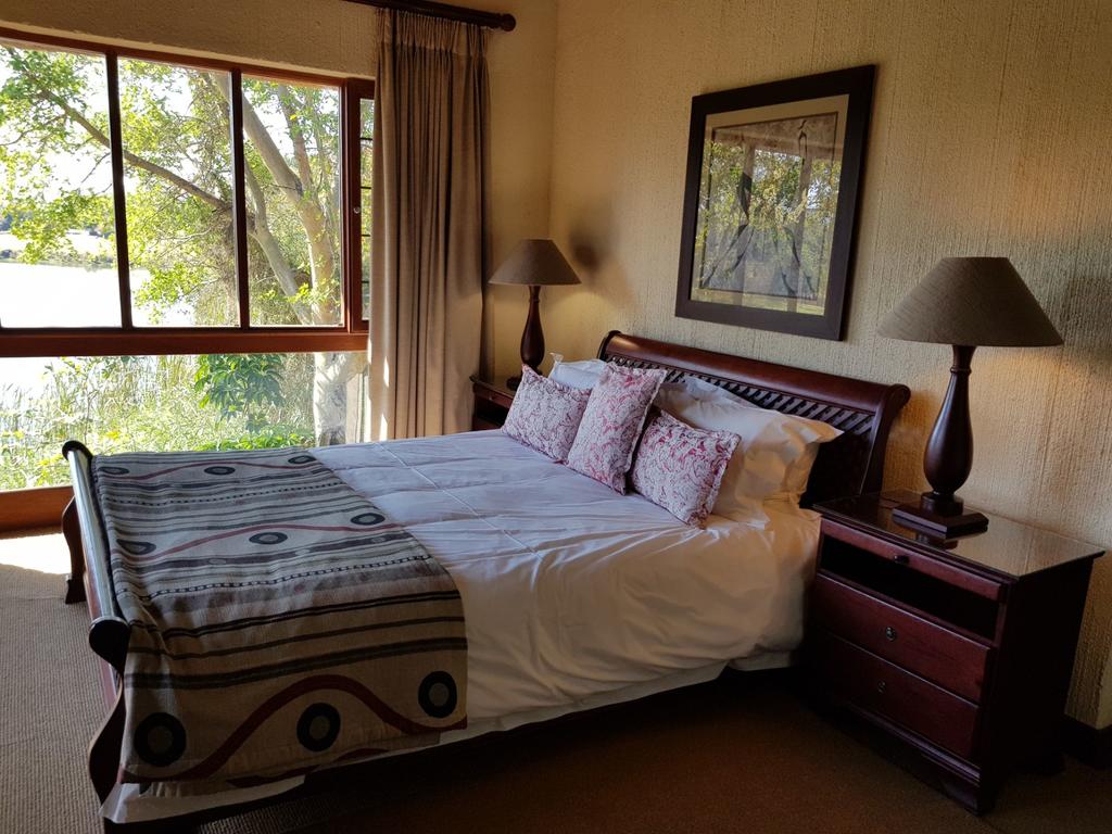 Kruger Park Lodge ITR01 3 Bedroom - Image 25